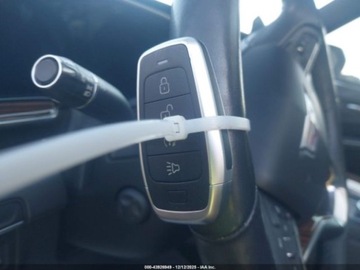 Cadillac Escalade III 2021 Cadillac Escalade 2021 r. 6,2L 4WD PREMIUM LUXURY 6.2 Benzyna 420KM, zdjęcie 12