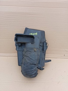 KIA VENGA 2010 Z PŘEDNÍ POUZDRO FILTRU VZDUCHU