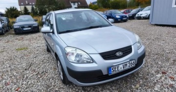 Kia Rio II Sedan 1.4 i 16V 97KM 2009 Kia Rio Kia Rio 1.4 Benzyna 97KM, zdjęcie 3