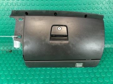 VOLVO V50 SCHOWEK PASAZERA EUROPA