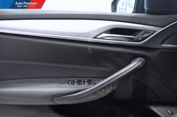 BMW Seria 5 G30-G31 Limuzyna Facelifting 2.0 530i 252KM 2022 BMW Seria 5 530i xDriveAdaptacyjne Reflektory LEDFotele Sportowe 2.0, zdjęcie 11