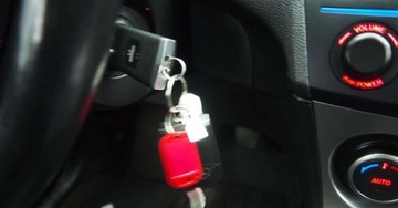 Mazda 3 II Sedan 1.6 MZR 105KM 2010 Mazda 3 1,6BenzynaNiski Udokumentowany PrzebiegSerwisowany wASOMazda-Niemcy, zdjęcie 23