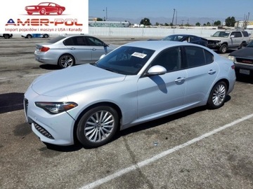 Alfa Romeo Giulia II Sedan Facelifting 2.0 Turbo 280KM 2022 Alfa Romeo Giulia 2022 2.0l 2.0 Benzyna 280KM