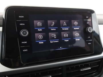 Volkswagen T-Roc I SUV Facelifting 1.0 TSI 110KM 2023 Volkswagen T-Roc klima auto full LED czujniki, zdjęcie 22