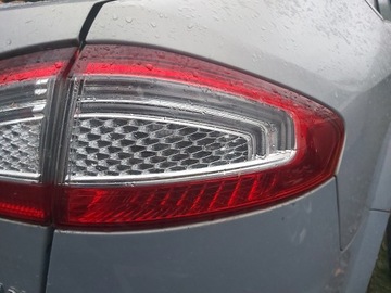 Lampa prawa led w błotniku Mondeo MK4 hb