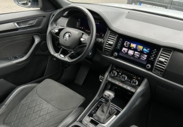 Skoda Kodiaq I SUV Facelifting 2.0 TSI 190KM 2023 Skoda Kodiaq 4x4 Sportline Travel Assist, Hak, ACC, Kamera, GPS, Bezwypad, zdjęcie 16
