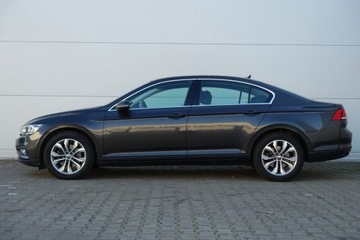 Volkswagen Passat B8 Variant Facelifting 2.0 TDI SCR 150KM 2022 Volkswagen Passat Volkswagen Passat B8, 2022, 2.0 TDI 150KM, DSG, Kamera,, zdjęcie 4