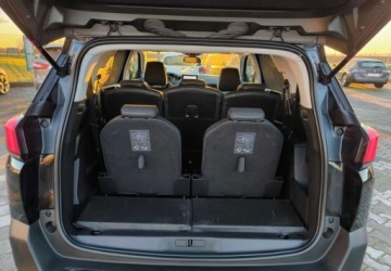 Peugeot 5008 II Crossover 1.5 BlueHDI 130KM 2018 Peugeot 5008 Peugeot 5008 1.5 BlueHDI Allure SampS 1.5 Diesel 130KM, zdjęcie 16