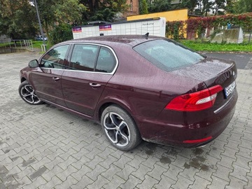 Skoda Superb II Sedan Facelifting 2.0 TDI CR DPF  140KM 2014 Skoda Superb 2.0 2014, zdjęcie 2