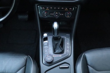 Volkswagen Tiguan I SUV Facelifting 2.0 TDI BlueMotion Technology 150KM 2016 VW Tiguan 2.0 TDI, 4X4, DSG, Skóra, Navi, Klima, zdjęcie 15