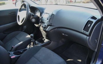 Hyundai i30 I CW Facelifting 1.4 DOHC 109KM 2010 Hyundai i30 GWARANCJA, 2010r, 1.4 Benzyna, ISOFIX, Maly przebieg, Ladnie u, zdjęcie 6