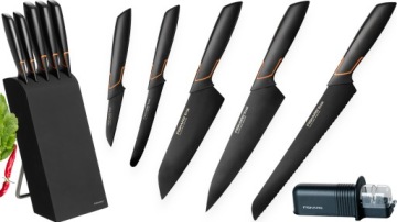 FISKARS НАБОР ИЗ 5 КУХОННЫХ НОЖЕЙ С БЛОЧНОЙ КРОЙКОЙ, ОСТРЫЕ + ТОЧИЛКА