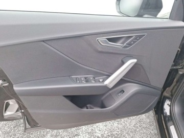 Audi Q2 SUV Facelifting 2.0 40 TFSI 190KM 2025 Audi Q2 FV, Audi Sound System, Pakiet Czern, Carplay, przygotowanie pod hak, zdjęcie 13