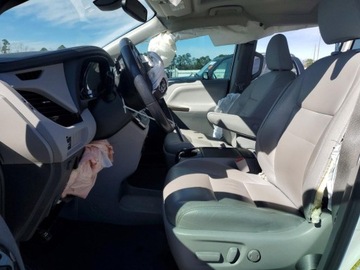 Toyota Sienna III 2020 Toyota Sienna XLE 2020 3.5 Benzyna 296KM, zdjęcie 7