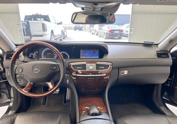 Mercedes CL W216 Coupe 500 388KM 2010 Mercedes-Benz CL 4X4 CL550 388 KM BDB STAN 105.000 km 2010 Warszawa, zdjęcie 5