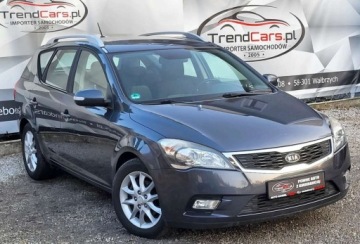 Kia Ceed I SW Facelifting 1.6 DOHC CVVT 126KM 2010 Kia Ceed 1.6 125 KM bezwypadkowa klimatronic szyberdach 1.6 Benzyna 125KM
