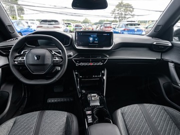 Peugeot 2008 II 2025 Od ręki - Allure e-DCS 1.2 mHEV 145KM / Pakiet Navigation i Access, zdjęcie 8
