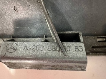 MASKA MŘÍŽKA CHLADIČŮ MERCEDES TŘÍDA C W203 COUPE A2038801083