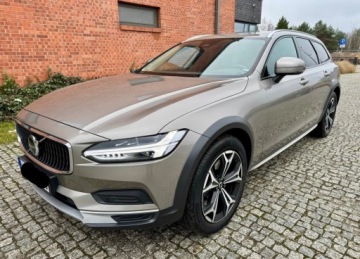 Volvo V90 II 2021 Volvo V90 Cross Country D5 SCR AWD Pro