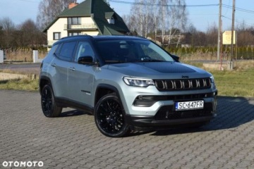 Jeep Compass II SUV Facelifting 1.5 MHEV T4 130KM 2022 Jeep Compass 1.5 GSE T4 e-Hybrid Limited Alpine Full LED Kamery 360 ACC Cz, zdjęcie 9