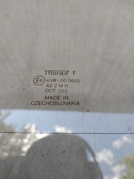 Заднее заднее стекло - Шкода Фаворит