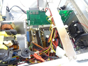 Детали генератора сигналов Teleview TPG430B R2265