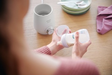 БЫСТРЫЙ ПОДОГРЕВАТЕЛЬ БУТЫЛОК ДЛЯ МОЛОКА Philips Avent