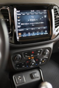 Jeep Compass II SUV 1.4 MultiAir 140KM 2019 Jeep Compass 1.4 TMair Night Eagle FWD SS 1.4 Benzyna 140KM, zdjęcie 13