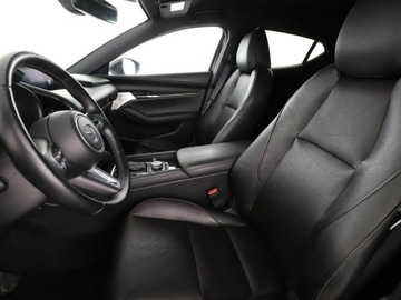 Mazda 3 IV Hatchback 2.0 Skyactiv-X 180KM 2019 Mazda 3 automat mHEV skóra full LED navi kamera i, zdjęcie 12