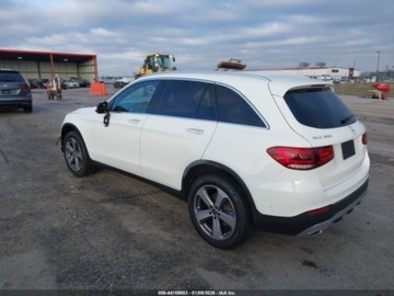 Mercedes GLC C254/X254 2022 Mercedes-Benz GLC 2022 r., 300 4MATIC SUV 2.0 Benzyna 255KM, zdjęcie 3