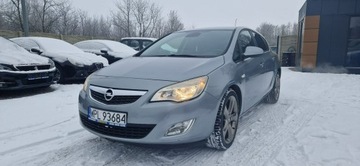 Opel Astra J Hatchback 5d 1.7 CDTI ECOTEC 110KM 2010 Opel Astra Jeden Właściciel Zarejestrowany 1.7, zdjęcie 2