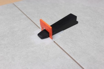 Klipsy i Kliny Do Poziomowania Płytek 440 szt SOLID 2 mm System Zaciski