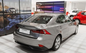 Lexus IS III 2014 Lexus IS 300h Elite 2.5 Benzyna 223KM, zdjęcie 2