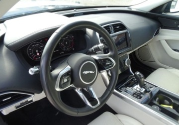 Jaguar XE Sedan Facelifting 2.0 i4D 180KM 2020 Jaguar XE 2.0D 180KM 100Bezwypadkowy Jak Nowy Oplacony 93.000km 2.0, zdjęcie 12