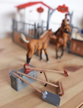 Набор фигурок-ручек WOPIIE Stable Horse Pen, 18 шт.