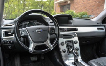 Volvo V70 III Kombi Facelifting 2.0 D4 DRIVE-E 181KM 2014 Volvo V70 2,0d (181KM) Automat Bezwypadkowy Lift 2014 r. 2.0 Diesel 181KM, zdjęcie 8