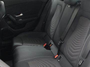 Mercedes CLA C118/X118 Coupe Facelifting 1.3 200 163KM 2025 MERCEDES-BENZ CLA 200 Sedan 1.3 (163KM) 2025, zdjęcie 17