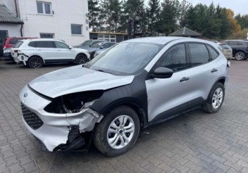 Ford Kuga III 2020 Ford Kuga Ford Kuga 2020 1.5L - w POLSCE po wszystkich oplatach jezdzacy, zdjęcie 3