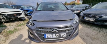 Hyundai i30 II Hatchback 5d 1.4 MPI 100KM 2015 Hyundai i30 2015r, 1.4 Benzyna. Uszkodzony prawy bok i tyl. Jezdzi. 1.4, zdjęcie 14