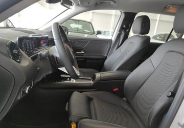 Mercedes GLB SUV 2.0 200d 150KM 2024 Mercedes-Benz GLB Salon Polska diesel 4x4 2.0 Diesel 149KM, zdjęcie 13