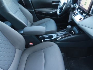 Toyota Corolla XII Sedan 1.5 VVT-i 125KM 2022 Toyota Corolla 1.5 VVT-i, Salon Polska, zdjęcie 8