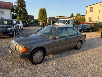 Mercedes 190 2.0 E 118KM 1989 Mercedes-Benz W201 (190) Unikatowy Mercedes 190 2.0 Benzyna Automat Szyber, zdjęcie 20