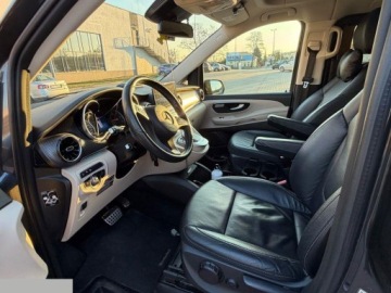 Mercedes Klasa V W447 2021 Mercedes-Benz Klasa V 300d 4-Matic Avantgarde 9G-Tronic (długi) 239KM 2021r, zdjęcie 12