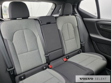 Volvo XC40 Crossover Facelifting 2.0 B4 197KM 2022 Volvo XC 40 Salon PL B4 197KM Aut. Google Kamera C, zdjęcie 16