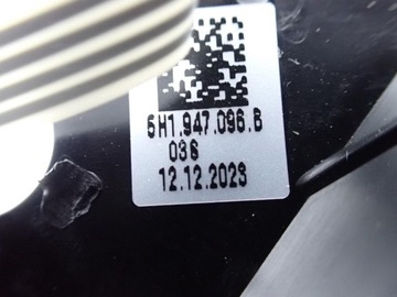 LAMPA LED LIŠTA DESKY KONZOLA 5H1947096B VW GOLF VIII 8 5H 24R