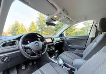Volkswagen T-Roc I SUV 1.5 TSI ACT 150KM 2019 Volkswagen T-Roc Volkswagen T-Roc 1.5 TSI ACT Premium 1.5 Benzyna 150KM, zdjęcie 15