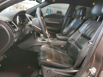 Jeep Grand Cherokee IV 2021 Jeep Grand Cherokee JEEP GRAND CHEROKEE LIMITED 5.7 Benzyna 360KM, zdjęcie 6