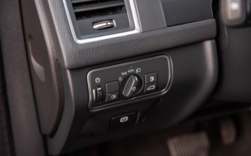 Volvo XC60 I SUV Facelifting 2.0 D4 DRIVE-E 190KM 2015 Volvo XC 60 D4 190KM SUMMUM Xenon Skora Navi Virtual Panorama El.Klapa Ful, zdjęcie 16