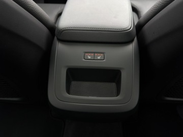 Volvo XC60 II 2025 Volvo XC 60 XC60 B5 B AWD Plus Dark Pakiet Climate, zdjęcie 16