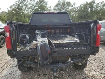 Chevrolet Silverado II 2023 Chevrolet Silverado 2023, 5.3L, 4x4, K1500 TRAIL BOSS CUSTOM, od ubezpiecz, zdjęcie 1